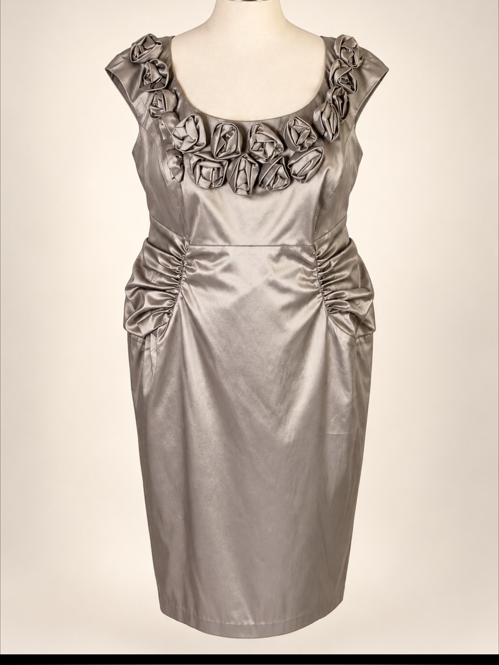 Adrianna Papell Woman 22W Silver Rosette Ruched Sheath Dress NWOT